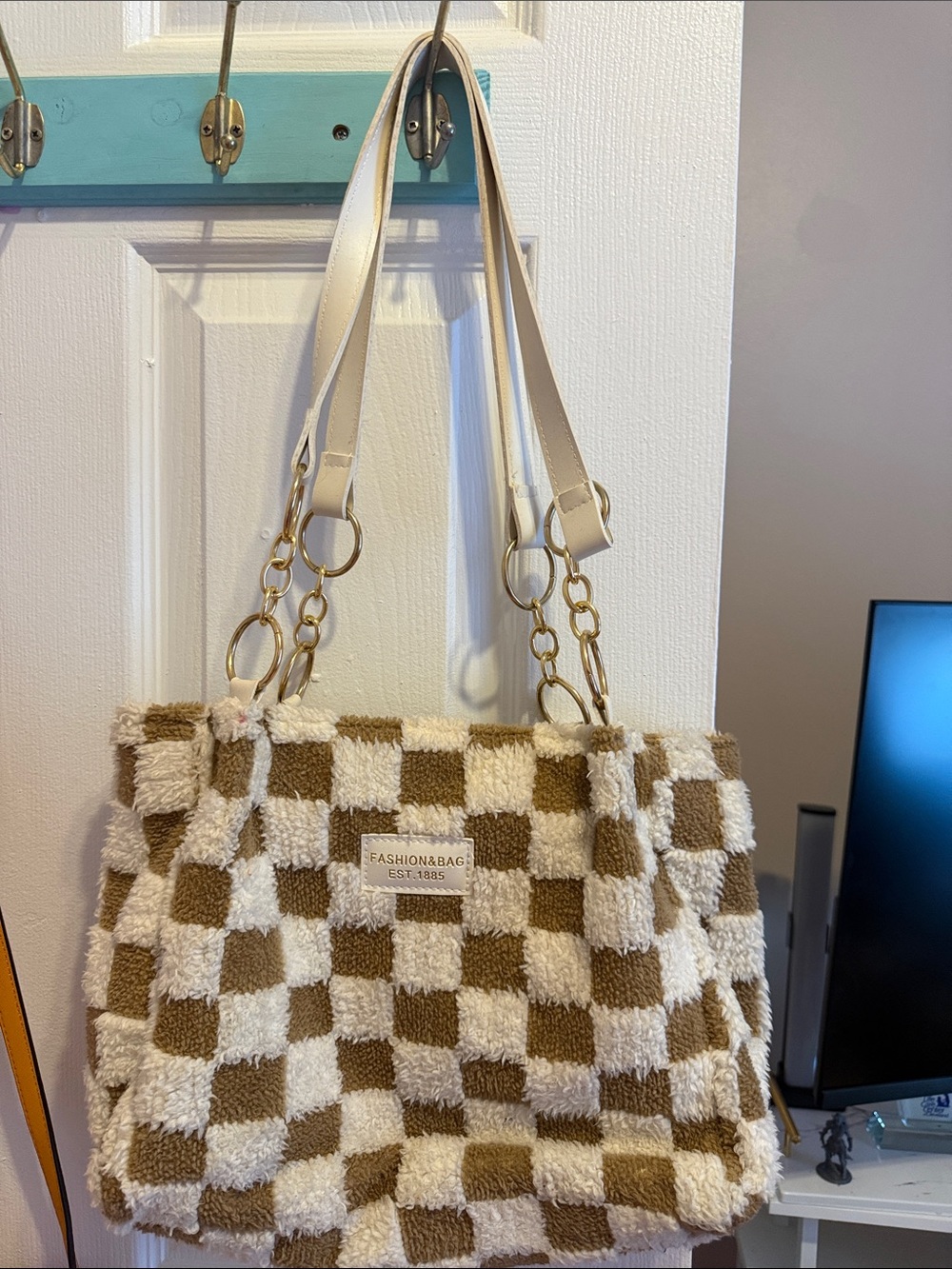 Fashion Bug Cream and Brown Checkerboard Shoulder Tote